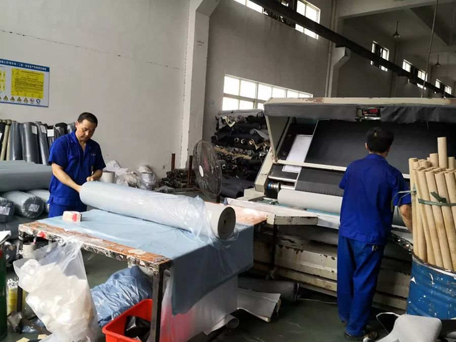 皮革車間廢氣異味用什么設(shè)備處理？